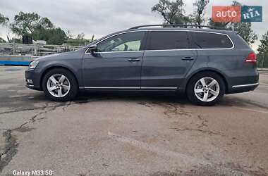 Универсал Volkswagen Passat 2011 в 