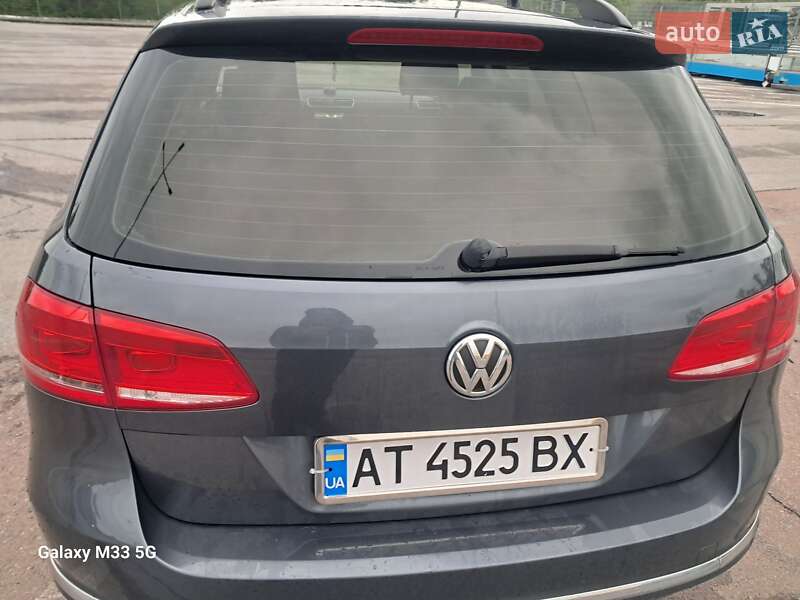 Универсал Volkswagen Passat 2011 в Черновцах