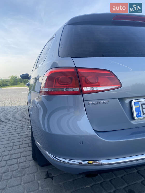 Універсал Volkswagen Passat 2011 в Львові