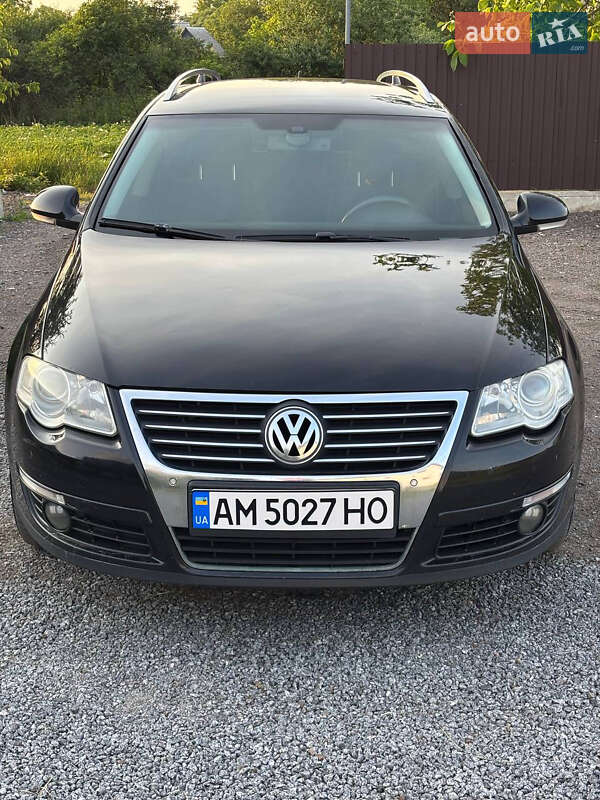 Універсал Volkswagen Passat 2010 в Бердичеві