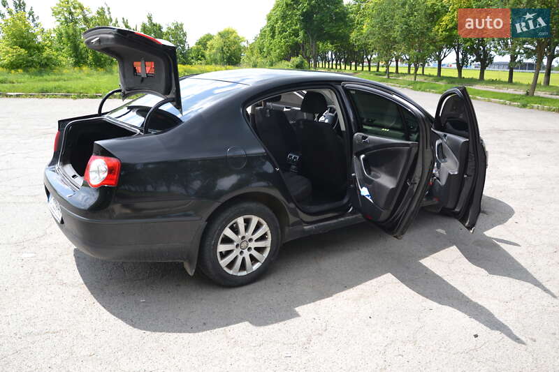 Седан Volkswagen Passat 2007 в Владимире