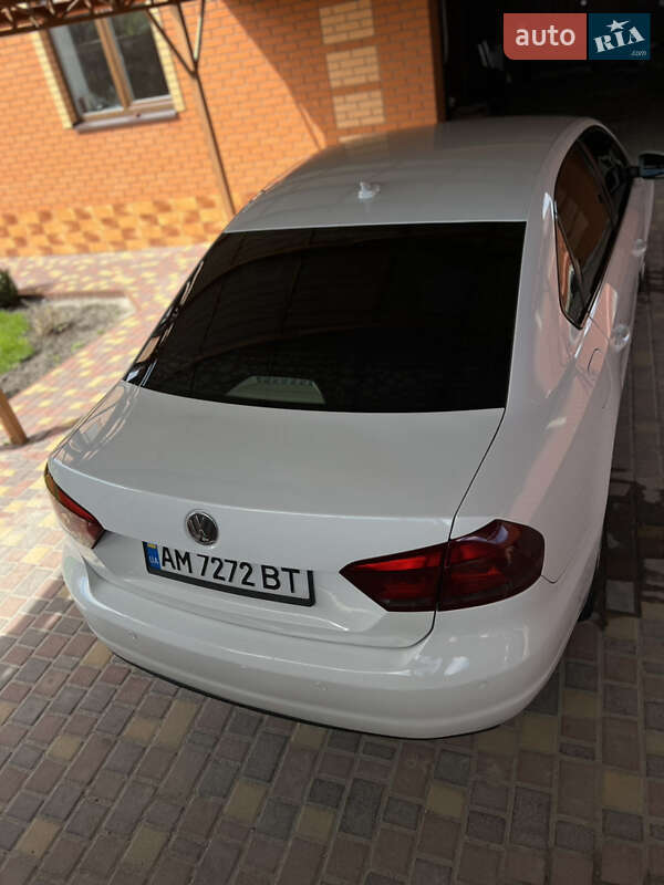 Седан Volkswagen Passat 2012 в Коростышеве