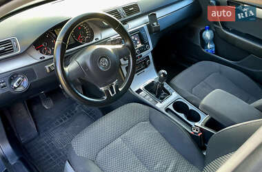 Универсал Volkswagen Passat 2011 в 