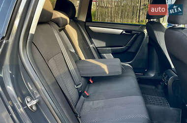Универсал Volkswagen Passat 2011 в 