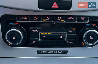 Универсал Volkswagen Passat 2011 в 