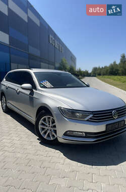 Універсал Volkswagen Passat 2015 в Львові