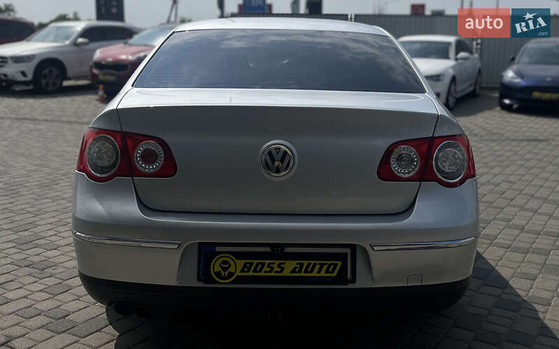 Седан Volkswagen Passat 2005 в Мукачево
