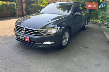 Універсал Volkswagen Passat 2019 в Києві