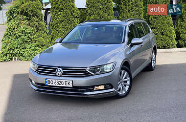 Универсал Volkswagen Passat 2016 в Киеве