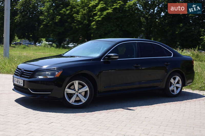 Седан Volkswagen Passat 2014 в Ужгороде