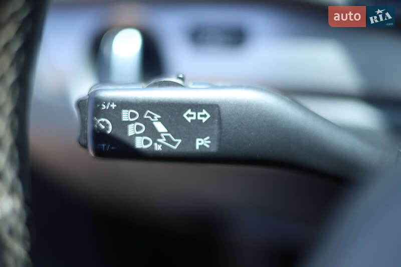 Седан Volkswagen Passat 2014 в Ужгороде