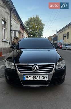 Универсал Volkswagen Passat 2010 в 
