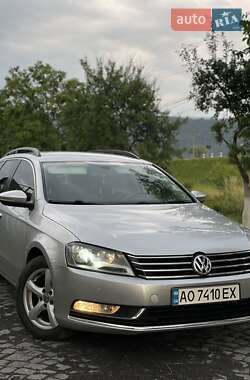 Универсал Volkswagen Passat 2011 в Чинадиево
