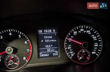 Седан Volkswagen Passat 2011 в 
