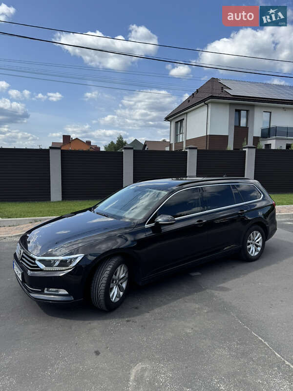 Универсал Volkswagen Passat 2018 в Киеве фото 6 Универсал Volkswagen Passat 2018 в Киеве