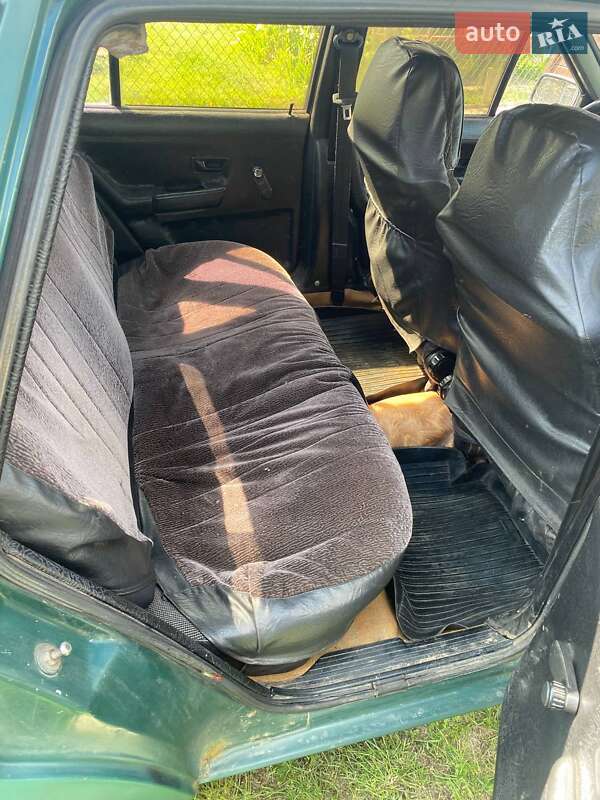 Седан Volkswagen Passat 1987 в Березному