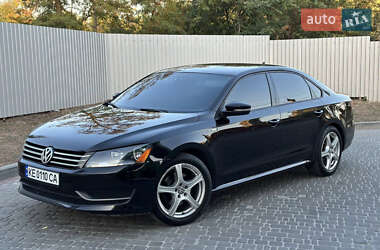 Седан Volkswagen Passat 2014 в Львові