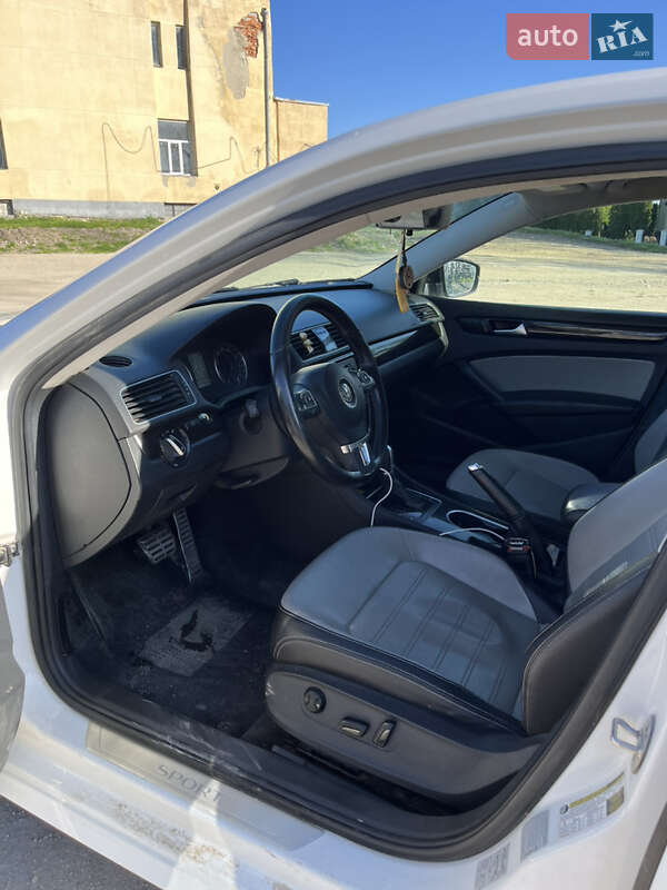 Седан Volkswagen Passat 2015 в Тернополе фото 9 Седан Volkswagen Passat 2015 в Тернополе
