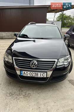 Універсал Volkswagen Passat 2009 в 