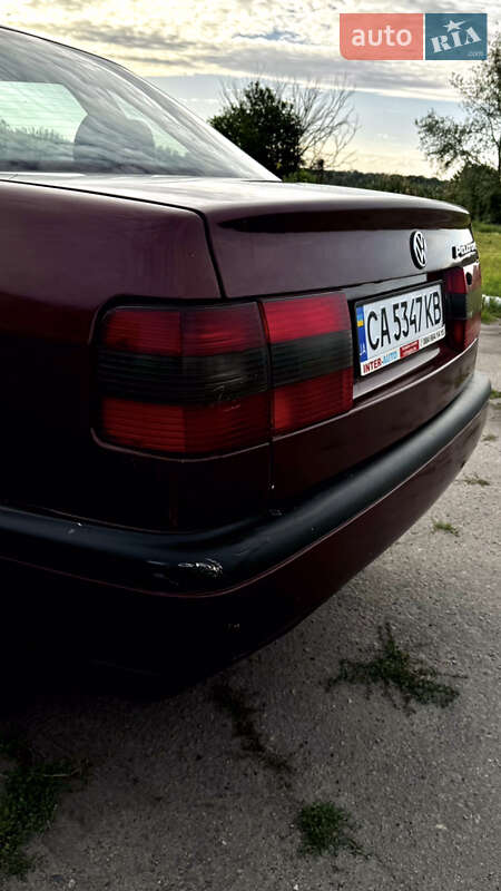 Седан Volkswagen Passat 1996 в Черкасах