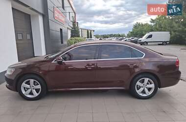 Седан Volkswagen Passat 2011 в 