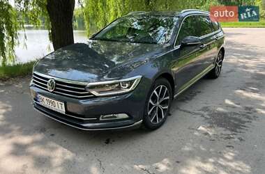 Універсал Volkswagen Passat 2019 в Рівному