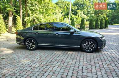 Седан Volkswagen Passat 2019 в Трускавце