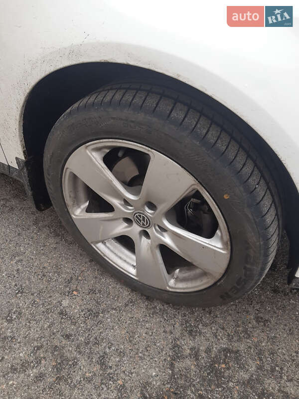 Универсал Volkswagen Passat 2009 в Чернигове фото 5 Универсал Volkswagen Passat 2009 в Чернигове