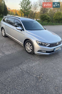 Універсал Volkswagen Passat 2017 в Рівному