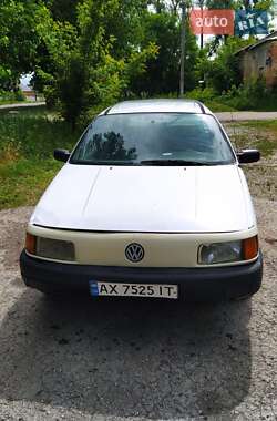 Універсал Volkswagen Passat 1989 в Чугуєві
