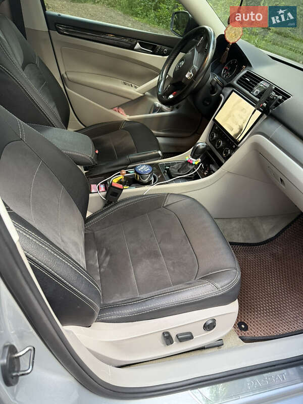 Седан Volkswagen Passat 2014 в Киеве