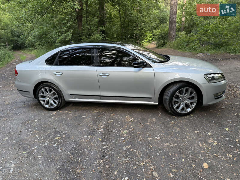 Седан Volkswagen Passat 2014 в Киеве