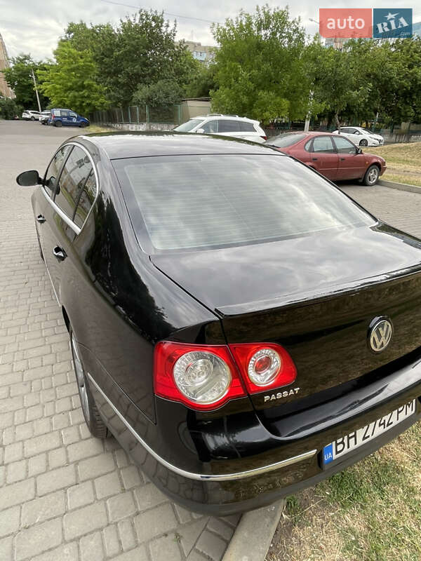 Седан Volkswagen Passat 2008 в Одессе