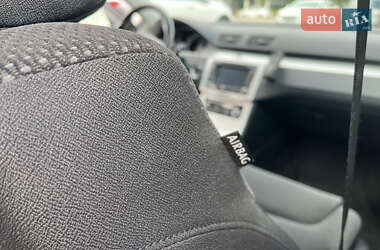 Универсал Volkswagen Passat 2010 в 