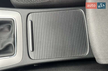 Универсал Volkswagen Passat 2010 в 