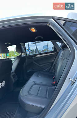 Седан Volkswagen Passat 2014 в 