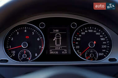Универсал Volkswagen Passat 2012 в 