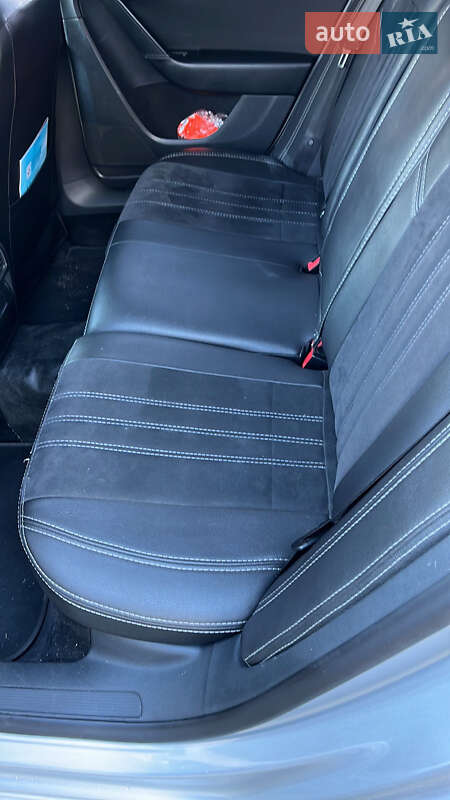 Универсал Volkswagen Passat 2012 в Житомире