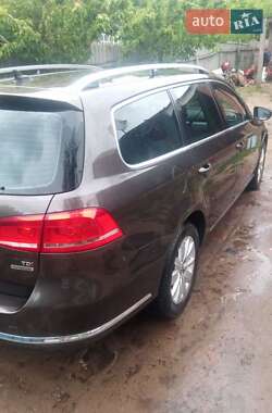 Универсал Volkswagen Passat 2012 в Сумах