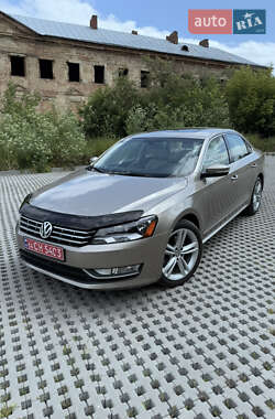 Седан Volkswagen Passat 2015 в Тульчині