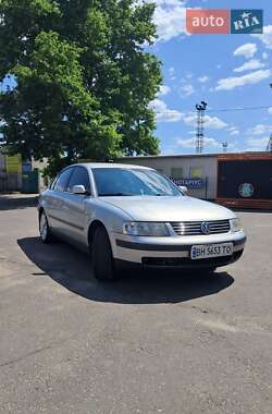 Седан Volkswagen Passat 2000 в Миколаєві