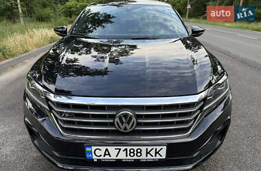 Седан Volkswagen Passat 2021 в Черкасах
