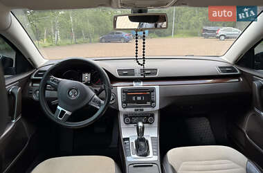Седан Volkswagen Passat 2011 в 