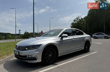 Седан Volkswagen Passat 2018 в Вінниці