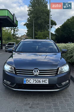 Универсал Volkswagen Passat 2012 в Львове