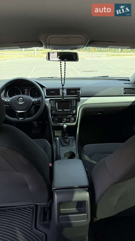 Седан Volkswagen Passat 2017 в Запорожье