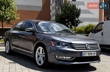 Седан Volkswagen Passat 2013 в Івано-Франківську