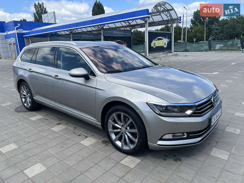 Універсал Volkswagen Passat 2015 в Черкасах
