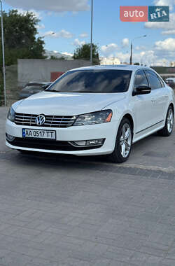Седан Volkswagen Passat 2014 в Запоріжжі