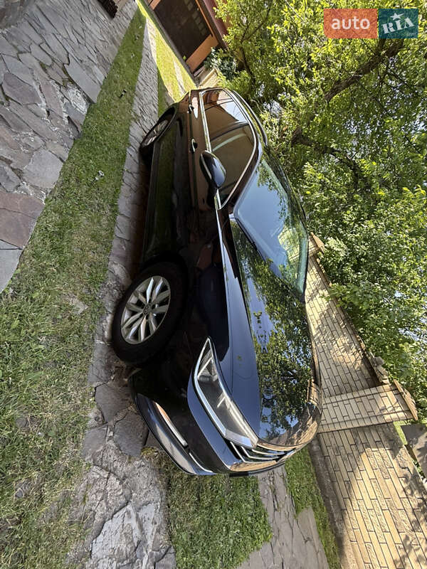 Універсал Volkswagen Passat 2019 в Чернівцях